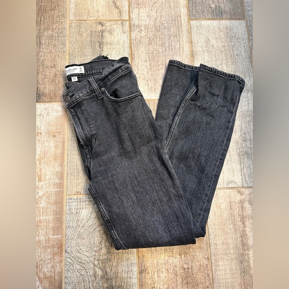 Abercrombie The 90s Slim Straight Curve Love Black Jeans Crossover Sz 2 Short - Picture 4 of 8